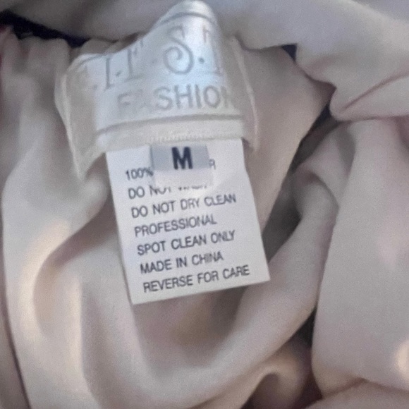 Fiesta Fashion Evening Gown/Prom Dress Size Medium (guessing around size 6/Med) - Picture 6 of 6